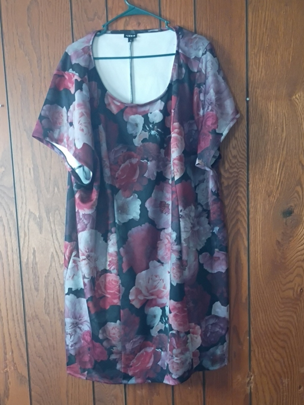 torrid Black Floral Scoop-Neck Tunic with Rose and Mauve Blooms